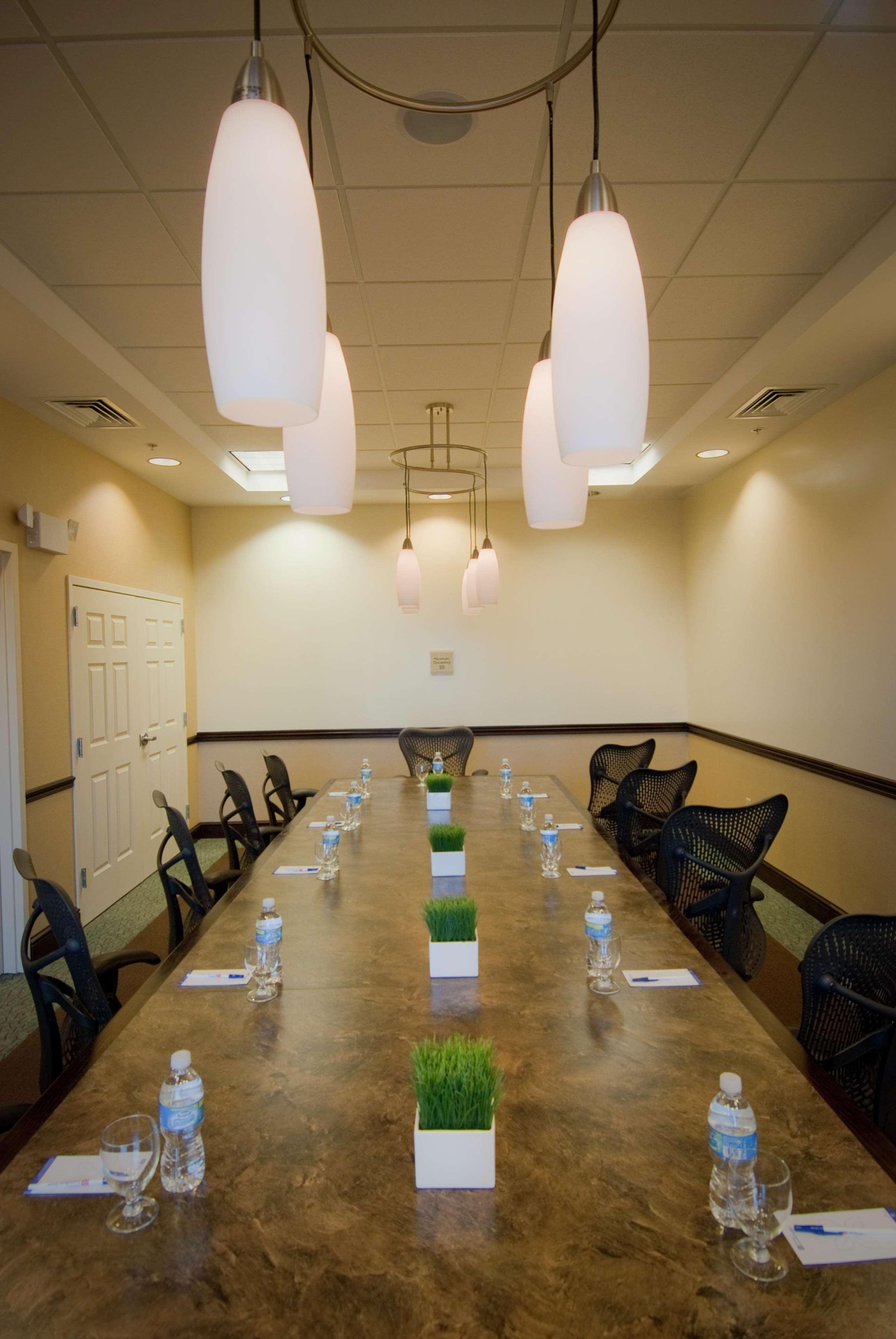 Hilton Garden Inn Dulles North Ashburn Exterior photo