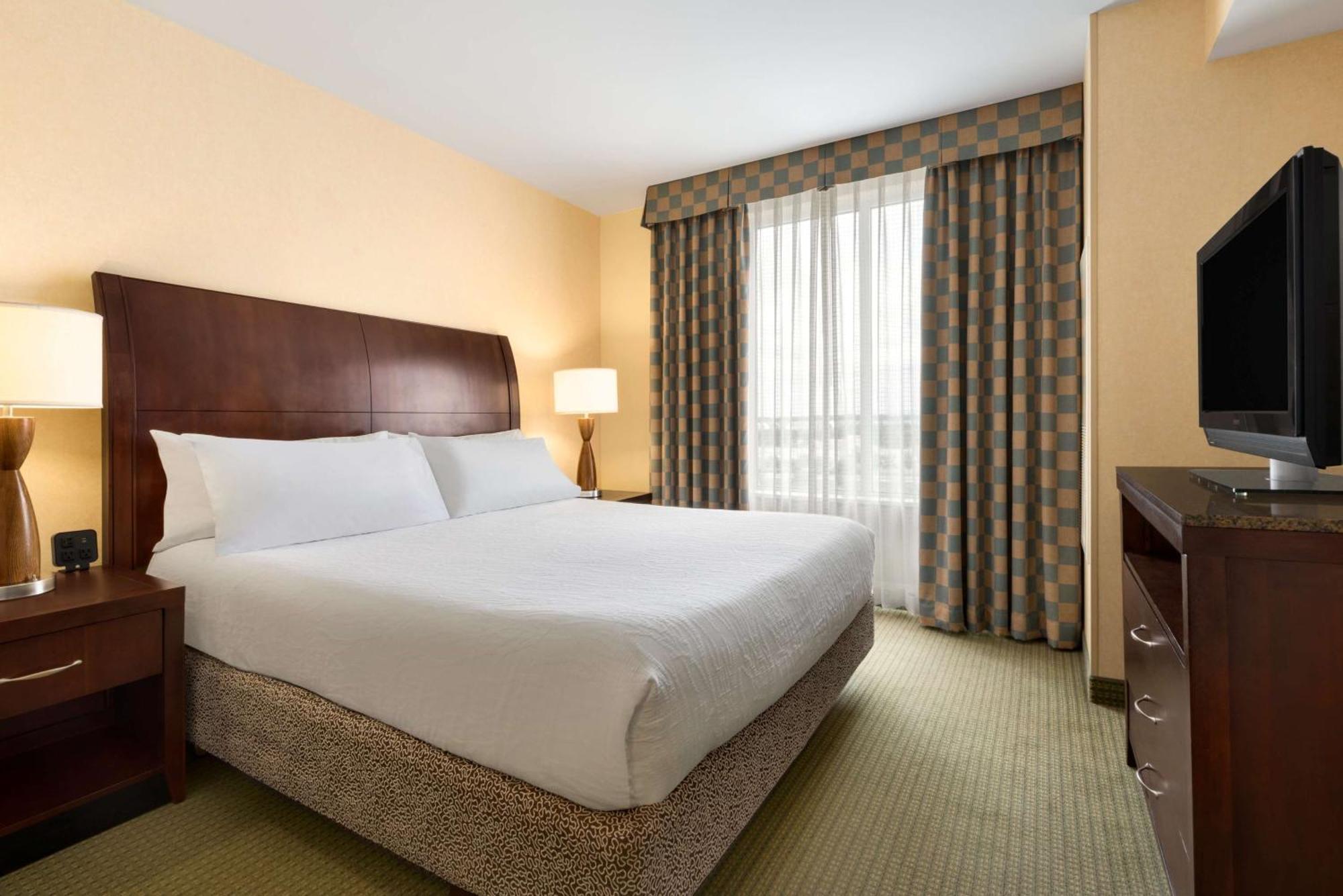 Hilton Garden Inn Dulles North Ashburn Exterior photo