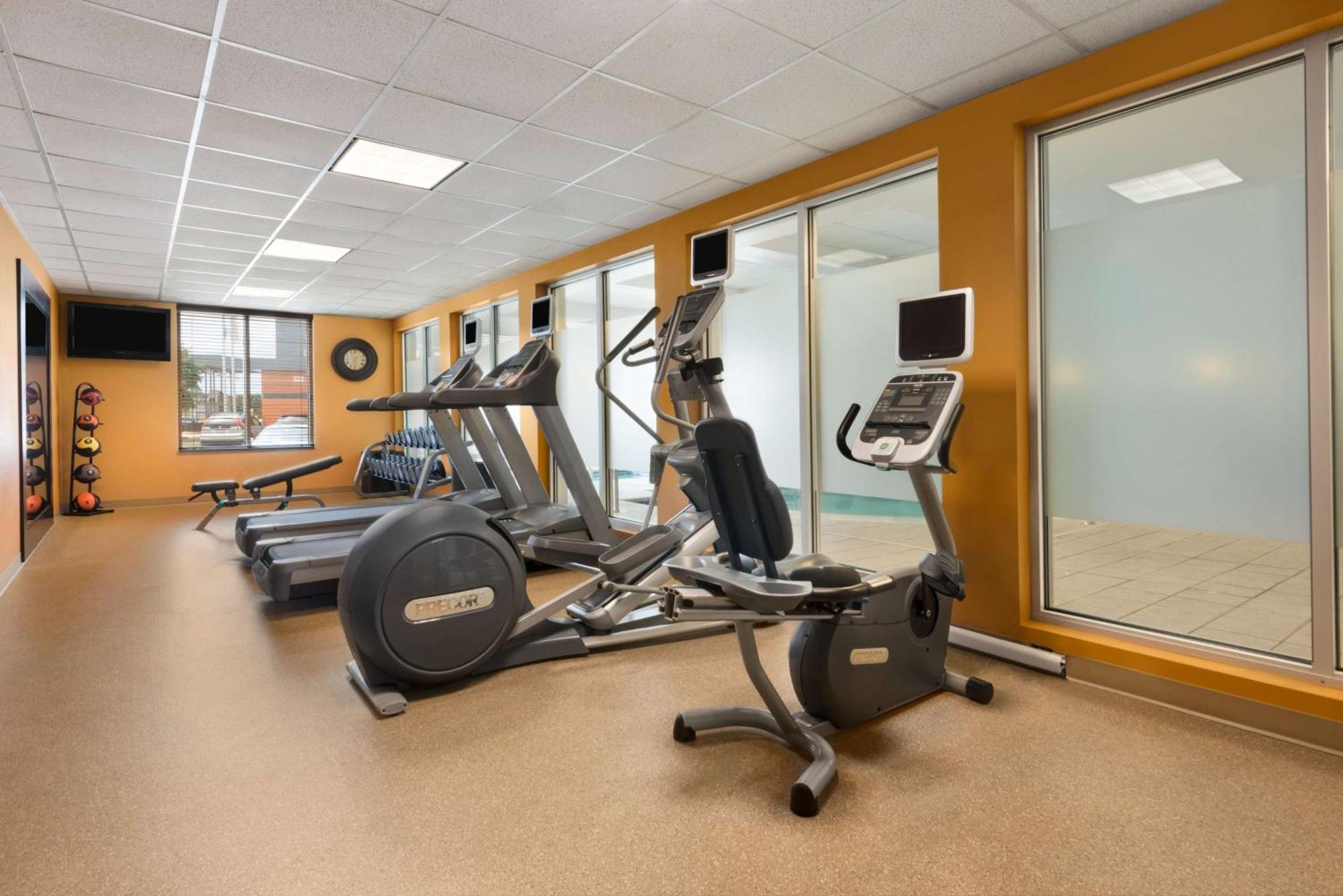 Hilton Garden Inn Dulles North Ashburn Exterior photo