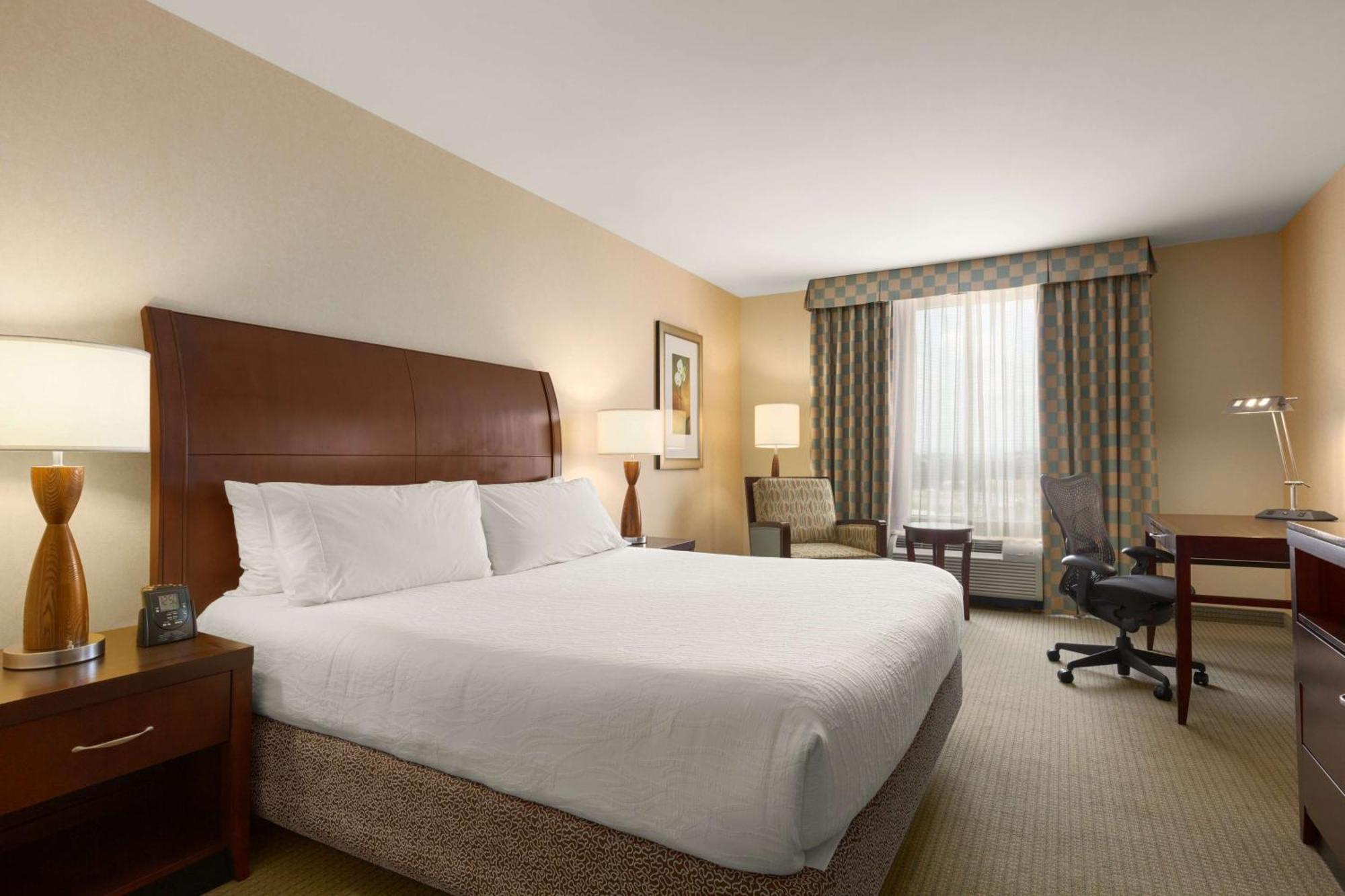 Hilton Garden Inn Dulles North Ashburn Exterior photo