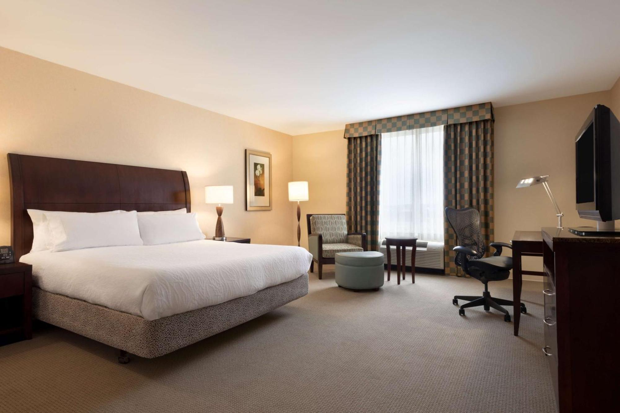 Hilton Garden Inn Dulles North Ashburn Exterior photo